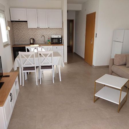 Bella Vista Appartement Komarna Buitenkant foto