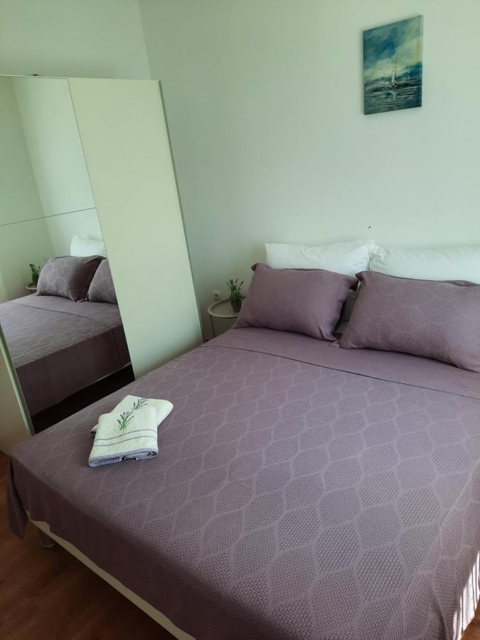 Bella Vista Appartement Komarna Buitenkant foto