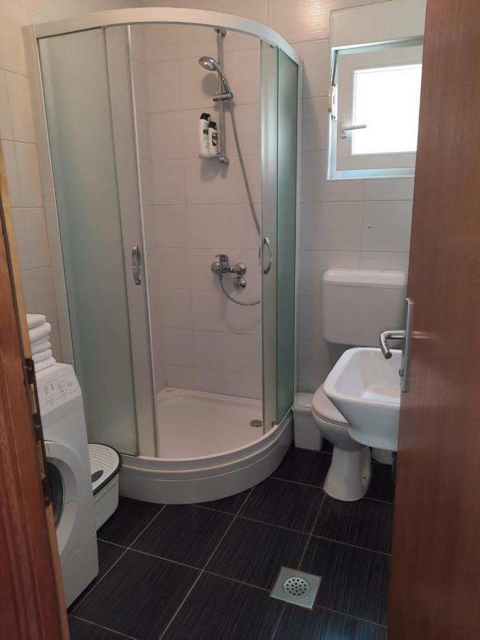 Bella Vista Appartement Komarna Buitenkant foto