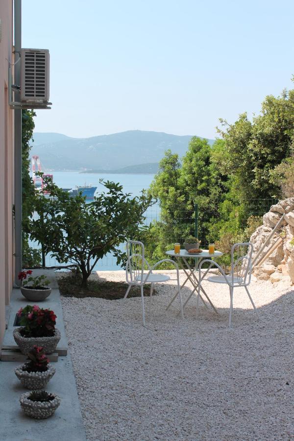Bella Vista Appartement Komarna Buitenkant foto