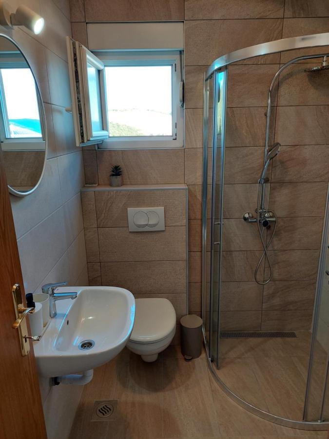 Bella Vista Appartement Komarna Buitenkant foto