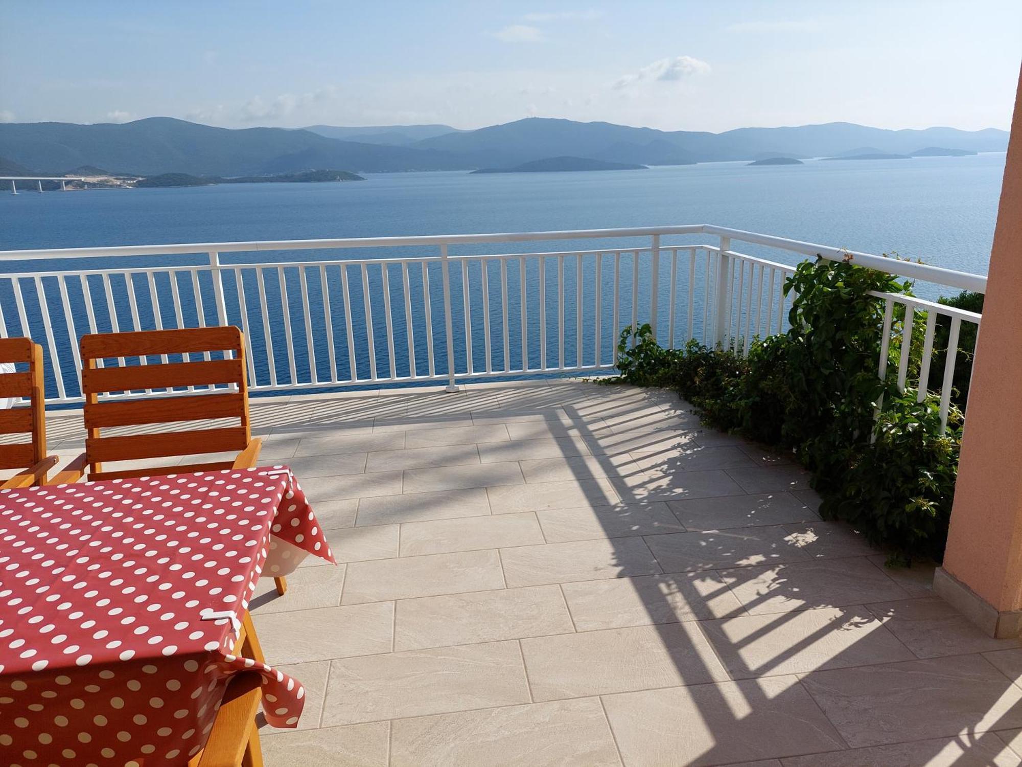 Bella Vista Appartement Komarna Buitenkant foto